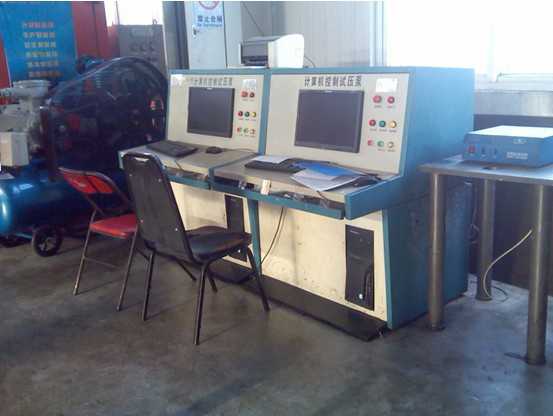 計算機(jī)控制試壓泵